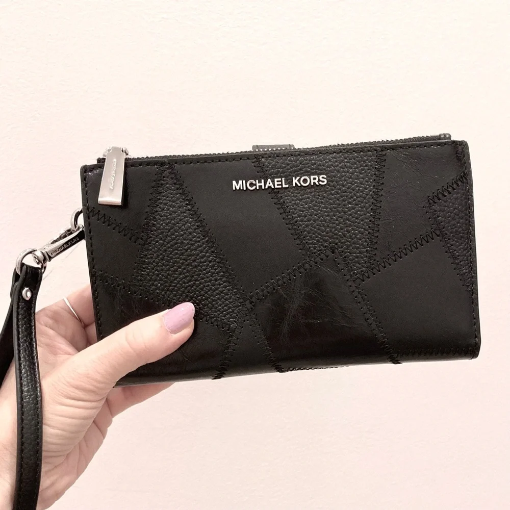Michael Kors Adele Black Smartphone Patchwork Leather Wristlet Wallet